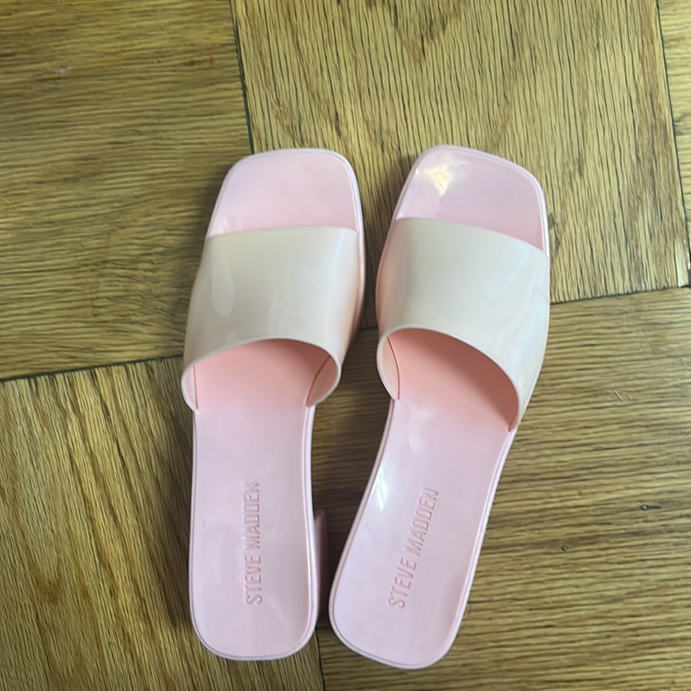 steve madden pink sandals